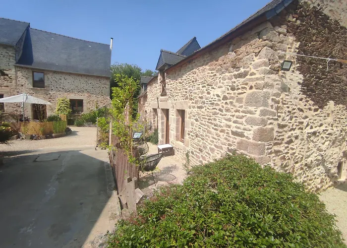 La Ville Es Riez Gite Au Pressoir